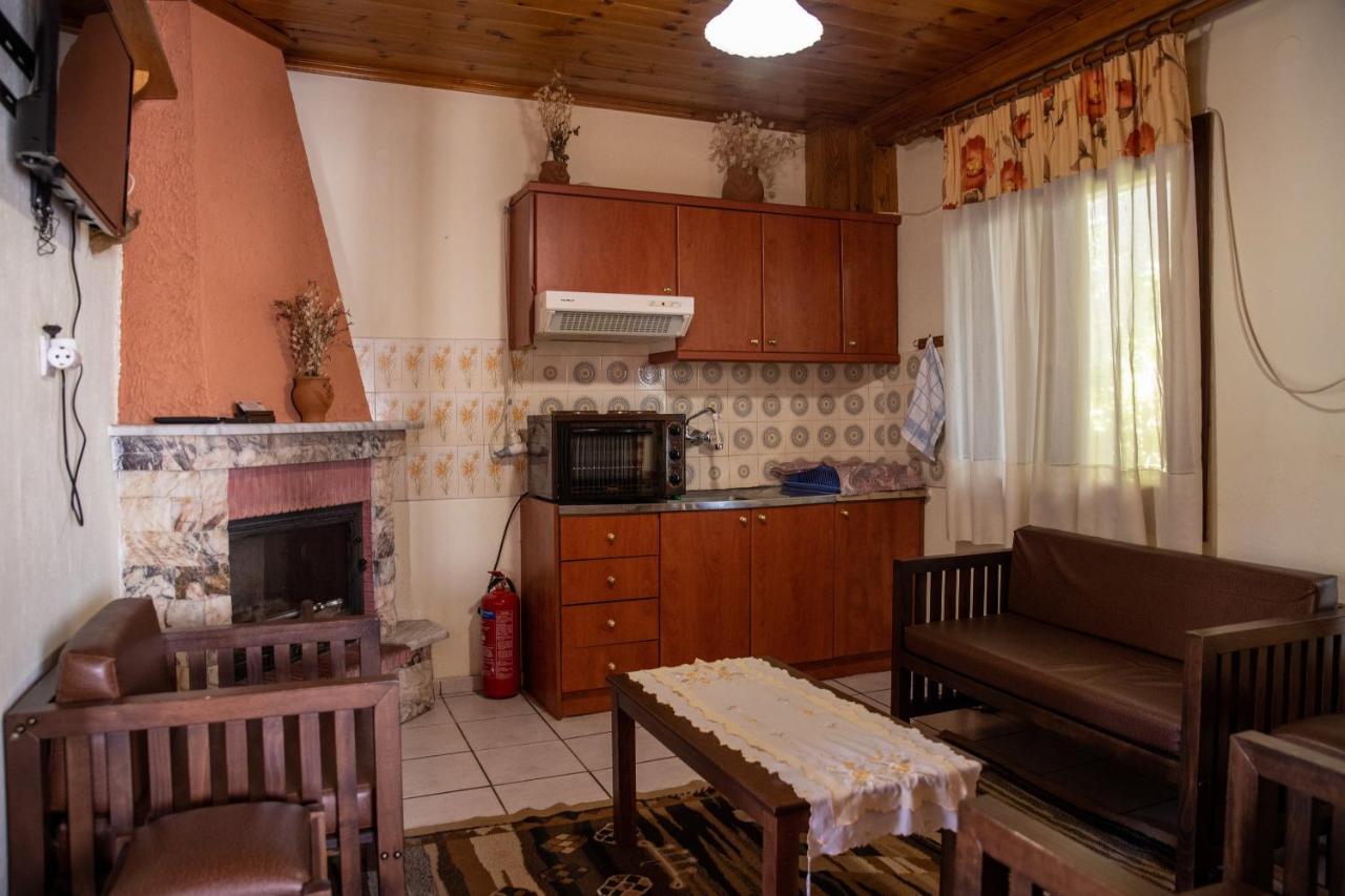 Ενοικιαζόμενα Δωμάτια Μπρίζης Ελάτη Εξωτερικό φωτογραφία